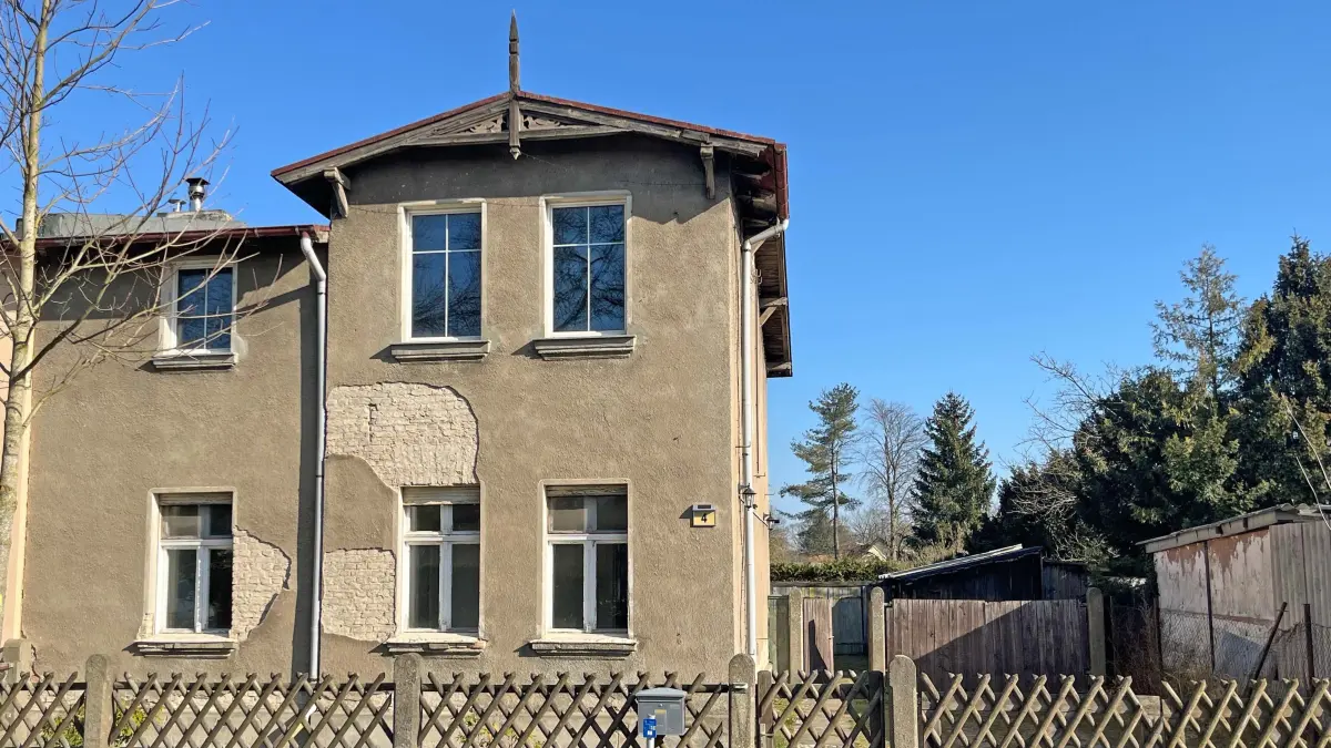 Immobilie zum Kauf als Handwerkerobjekt im Oranienburger Ortsteil Friedenthal.