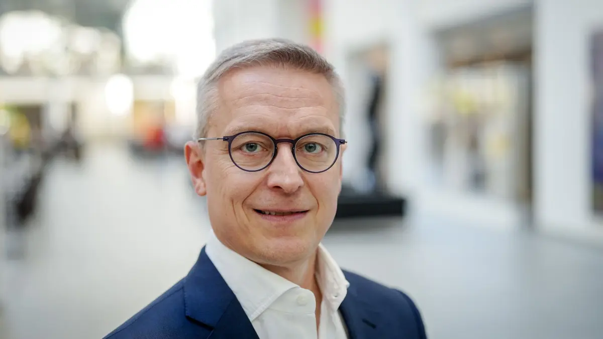 CDU-Bundesausschuss: 28.04.2025, Berlin: Karsten Wildberger, designierter Bundesminister für Digitalisierung und Staatsmodernisierung, kommt zum Bundesausschuss der CDU. Bei dem kleinen Parteitag der CDU soll die Zustimmung zu einem Koalitionsvertrag der Union mit der SPD zur Bildung einer Bundesregierung erfolgen und die künftigen Minister vorgestellt werde. Foto: Kay Nietfeld/dpa +++ dpa-Bildfunk +++