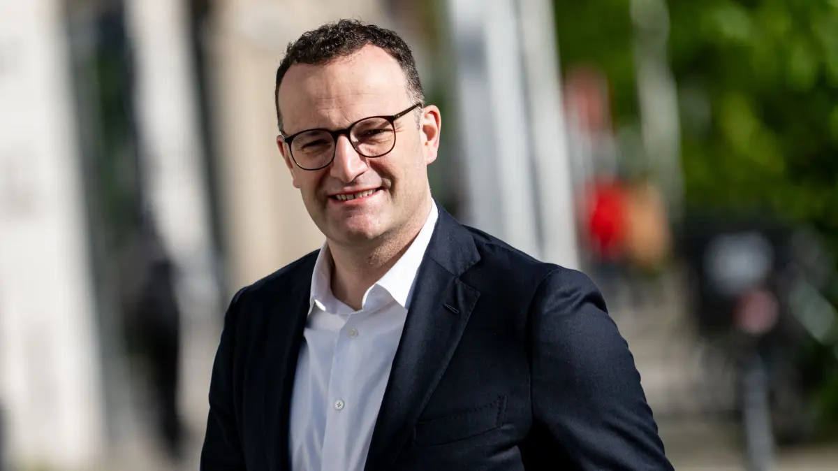 Gremiensitzungen CDU: 28.04.2025, Berlin: Jens Spahn (CDU), Mitglied des Deutschen Bundestages, kommt zur Präsidiumssitzung der CDU. Foto: Fabian Sommer/dpa +++ dpa-Bildfunk +++