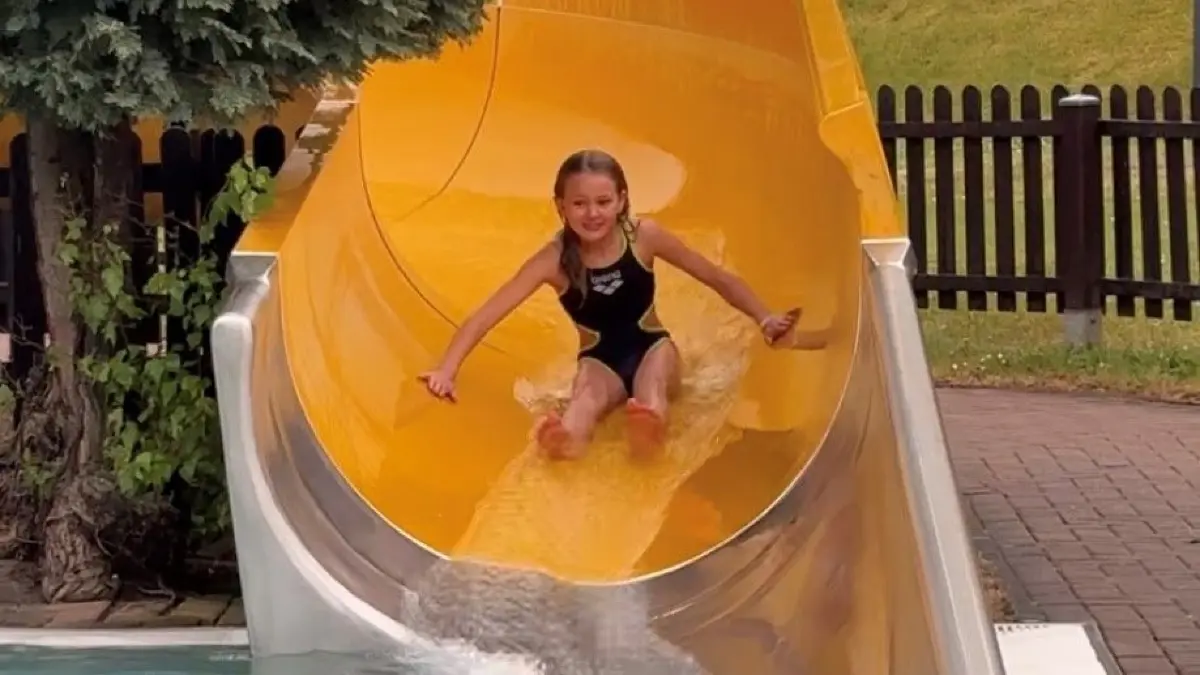 Freibad Neuzelle Saisoneröffnung bei 14 Grad und Regen