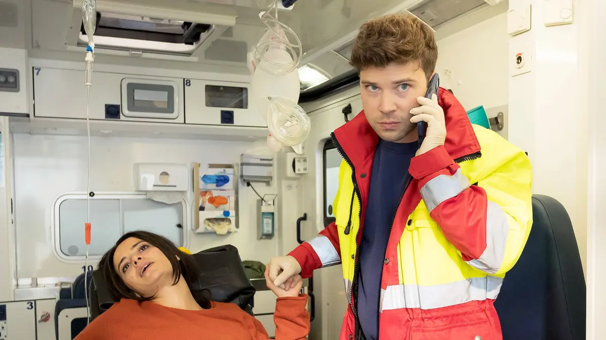 In aller Freundschaft am Dienstag: Bruderduell in der Sachsenklinik | moz.de