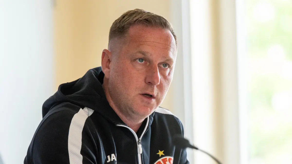 Berliner Landespokal 2024/25, PK zum Finale Eintracht Mahlsdorf – BFC Dynamo: Fussball, Herren, Saison 2024/2025, COSY-WASCH Landespokal Berlin, Pressekonferenz vor dem Finale BSV Eintracht Mahlsdorf – BFC Dynamo, Trainer Dennis Kutrieb (BFC Dynamo), 22.05. 2025, Foto: Matthias Koch