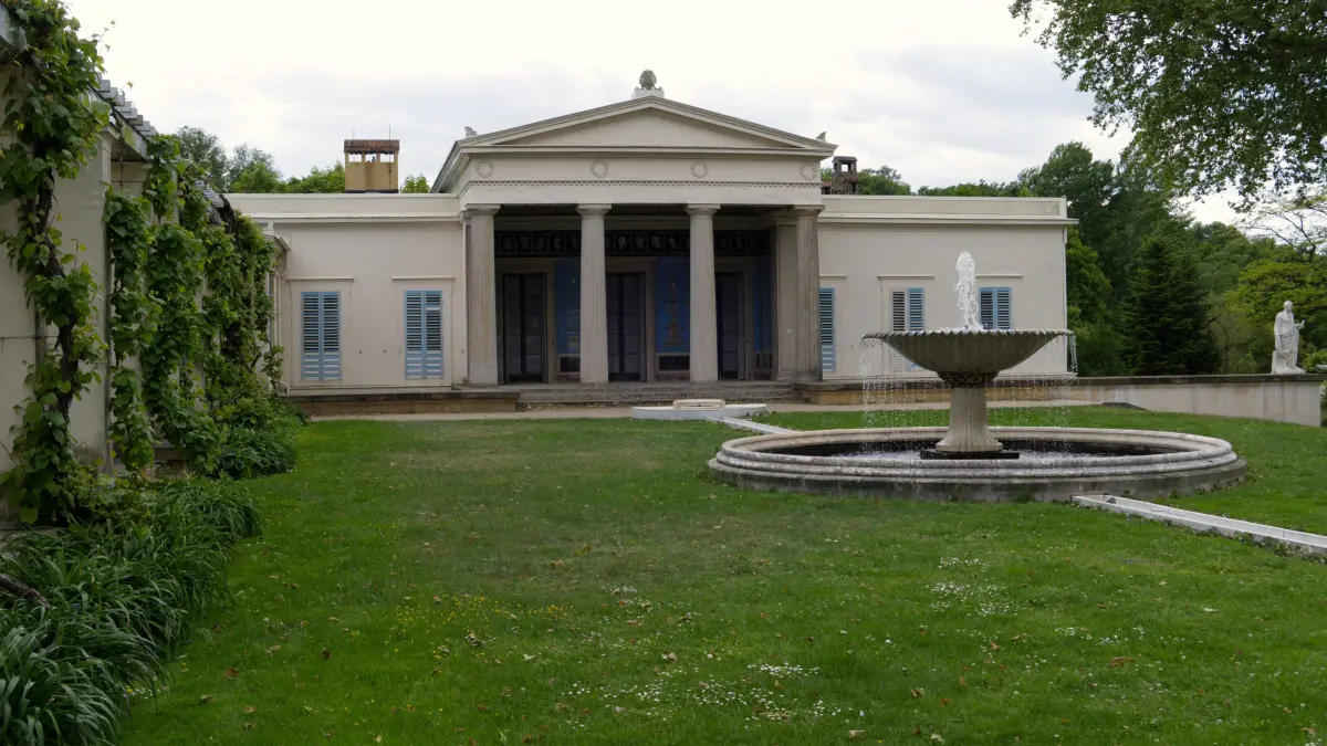 Schloss Charolottenhof