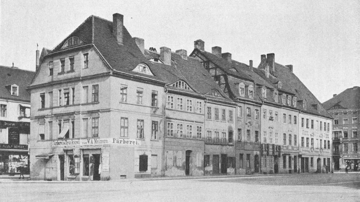 Die "Sieben Raben" am Marktplatz in Frankfurt (Oder) auf einem 1912 publizierten Foto.