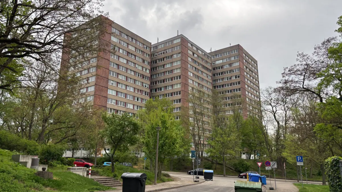 Blick auf den Pablo-Neruda-Block in Frankfurt (Oder)