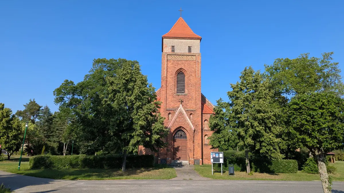 Wahrzeichen: Ein Teil des Programms des vierten Oderbruchtages wird am 12. Juli rund um die Kirche in Bliesdorf stattfinden.