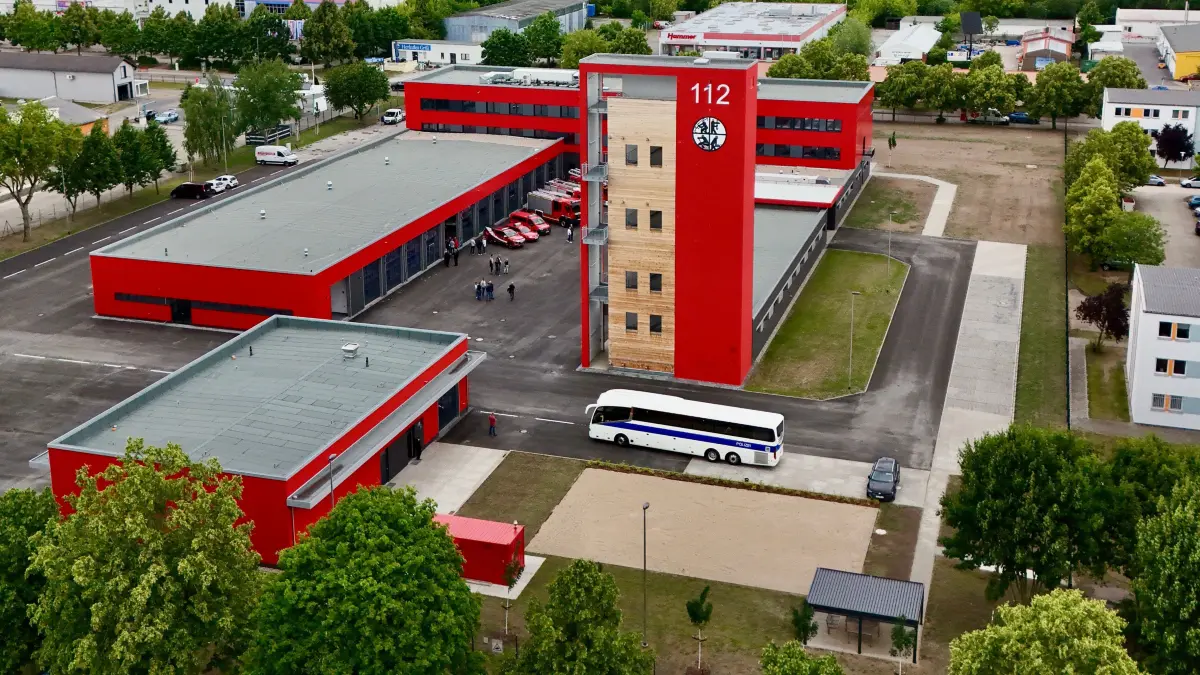 Blick auf den 4000 Quadratmeter großen Komplex der neuen Zentralen Feuerwache Schwedt.
