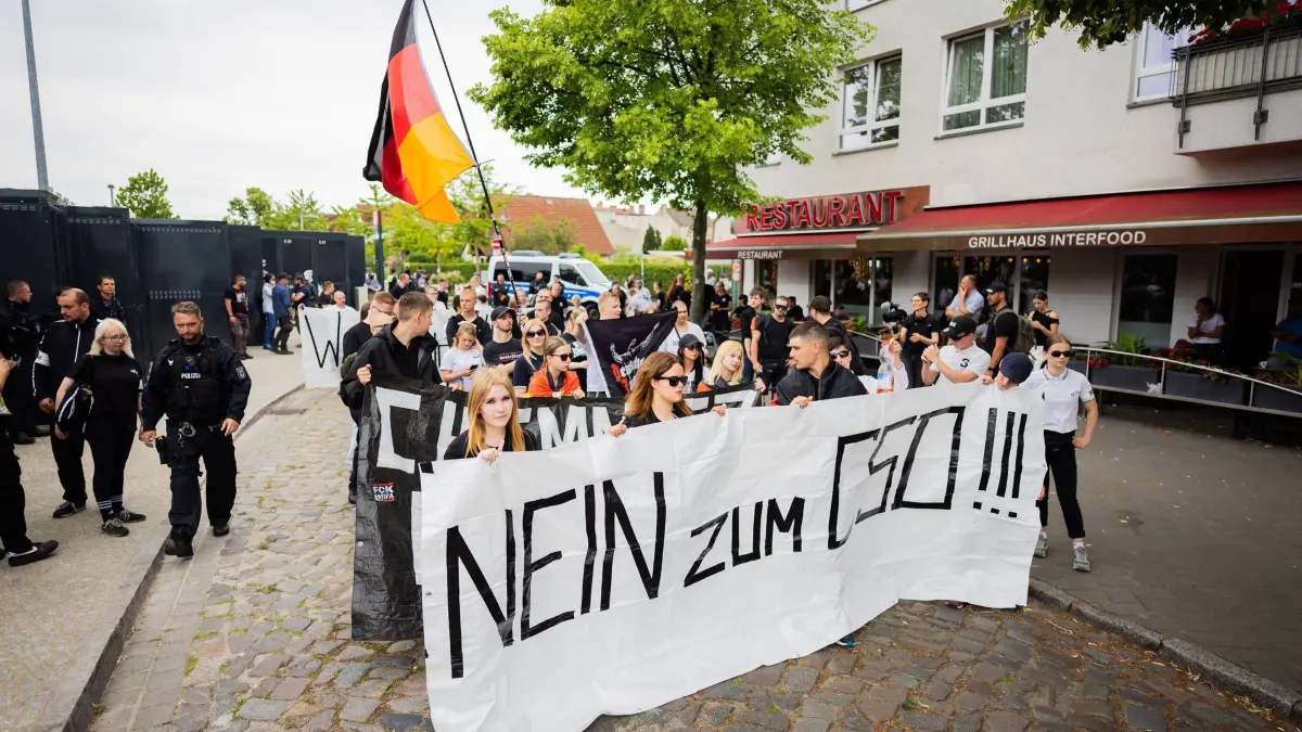 Christopher Street Day (CSD) - Falkensee - Gegenprotest