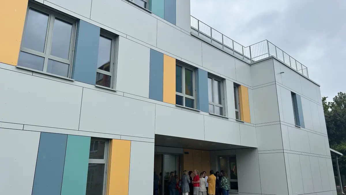 Der Schulergänzungsbau der Gustav-Bruhn-Grundschule ist fertig. Worauf können sich Schüler und Lehrer jetzt freuen?
