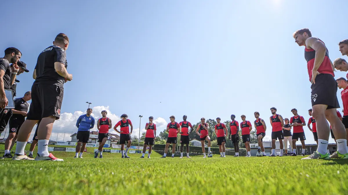 Das war das Trainingslager von Energie Cottbus in Hagenberg im Mühlviertel. Vom 17. bis 23. Juli 2025 bereiteten sich die FCE-Profis auf die Saison in der 3. Liga vor. Die Tage in Österreich waren eine Mischung aus harter Arbeit und viel Spaß im Team.