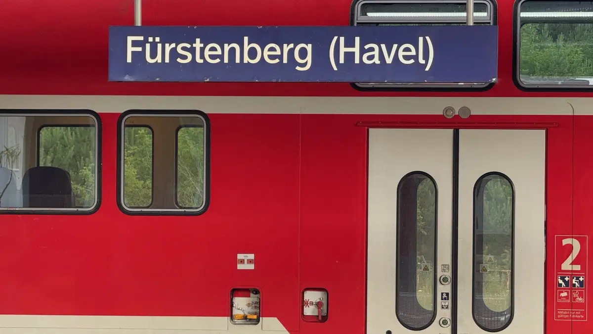 Bahnhof Fürstenberg Mittelbahnsteig RE5