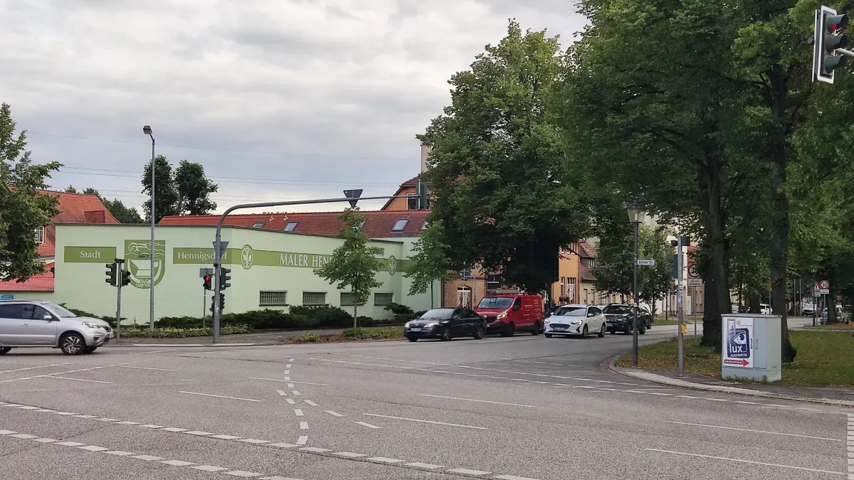 Kreuzung Berliner Straße Hauptstraße Ruppiner Straße Hennigsdorf Juli 2025