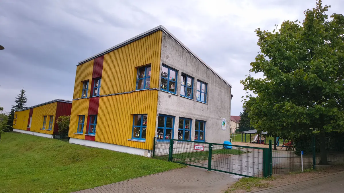 Die Kita Kinderglück am Heidereiter in Joachimsthal. Sie ist Teil des Bildungscampus mit Grundschule und Gymnasium.