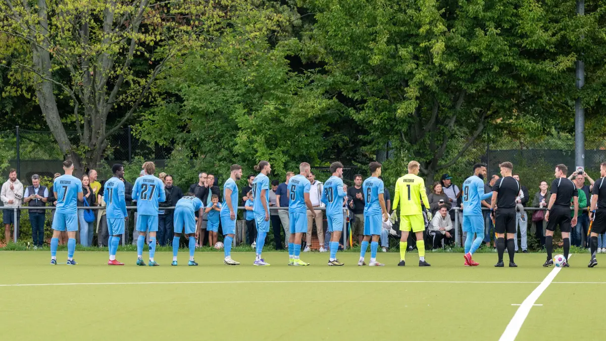 OL SD Croatia Berlin - FC Viktoria 89, 2025/26: Fußball, Herren, Saison 2025/2026, NOFV-Oberliga Nord (1. Spieltag), SD Croatia Berlin - FC Viktoria 89, Viktoria vor dem Spiel, 03.08. 2025, Foto: Matthias Koch