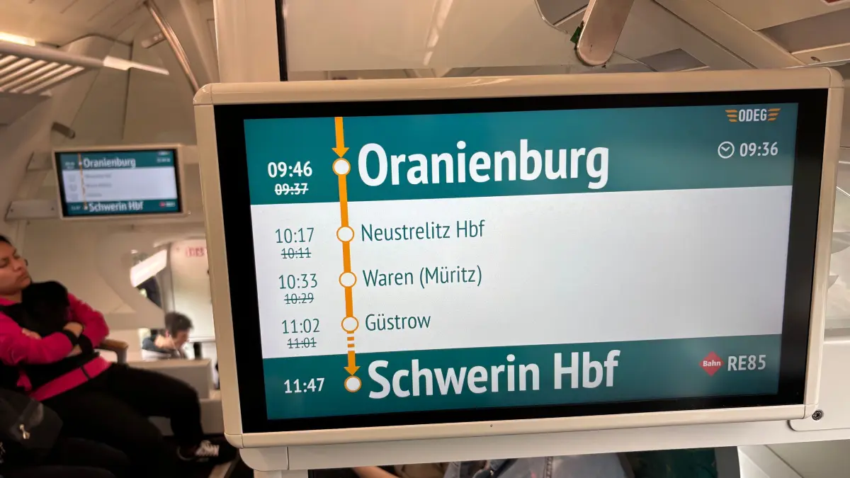 Verspätung zum Auftakt: Wegen Staus auf den Gleisen und technischen Störungen war der RE85 am Montagvormittag nicht pünktlich.