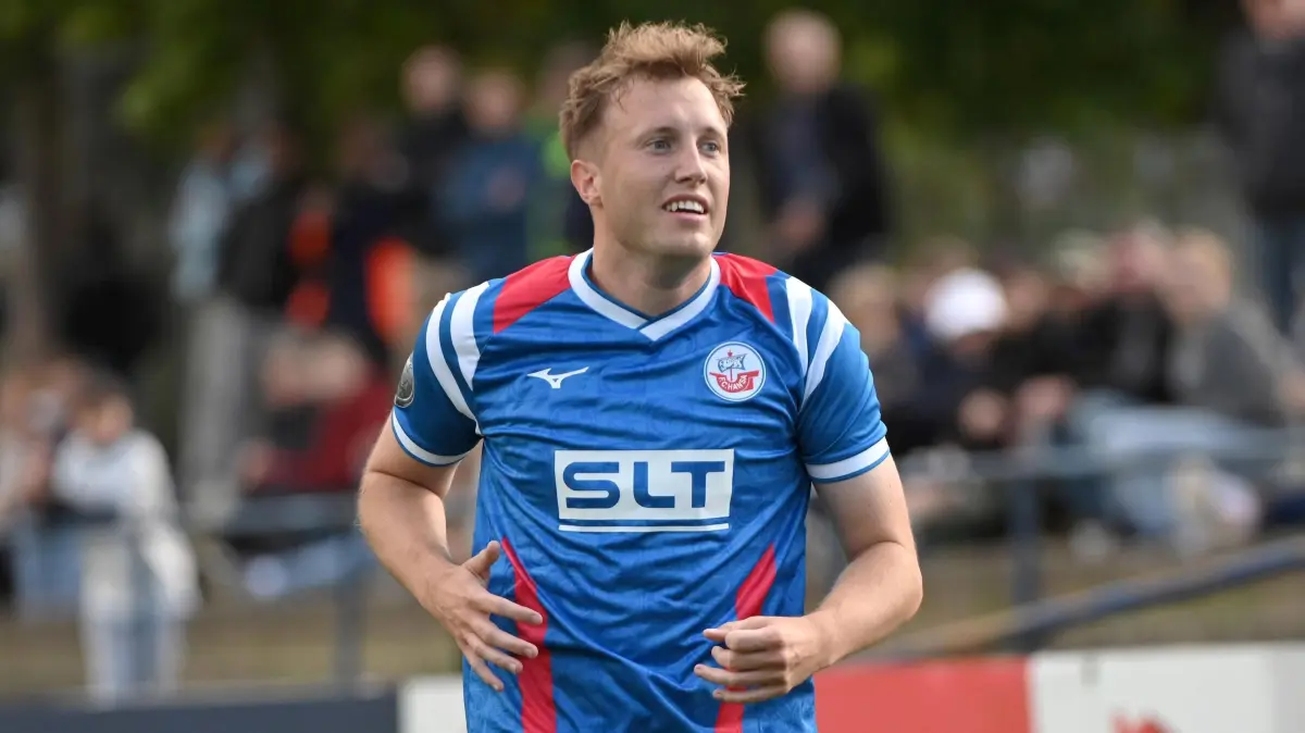 Fussball : Rostock, Fussball Oberliga Nord Punktspiel, FC Hansa U23 : Sparta Lichtenberg, entert an der Küste aus familiären Gründen im U23 Heimathafen Volksstadion John Lukas Sauer
FOTO BENK 24.08.2025