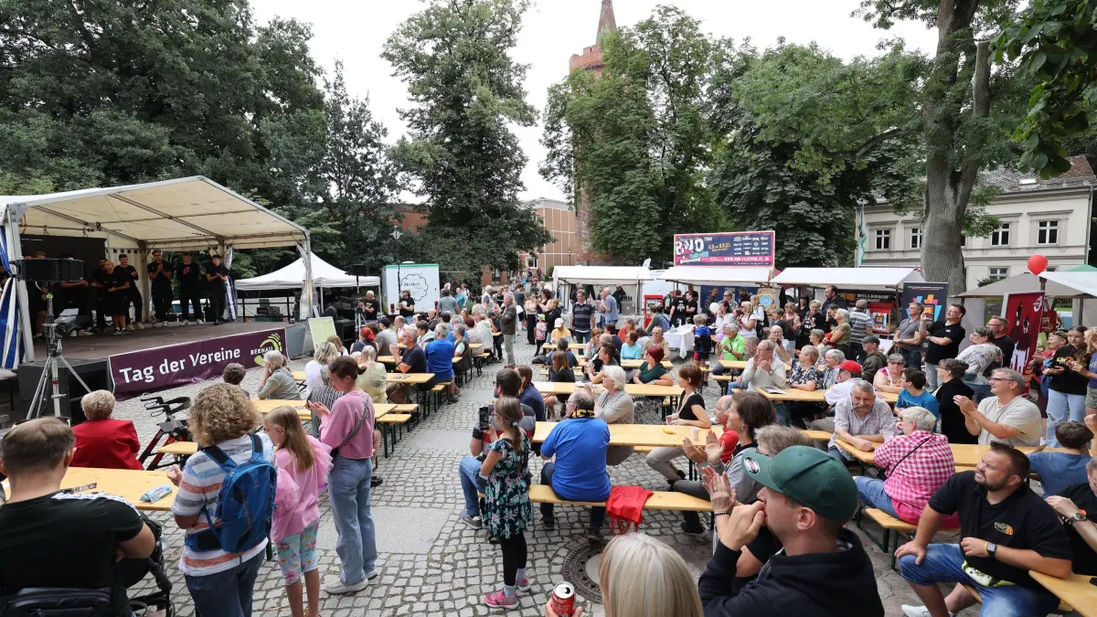 .: Zahlreiche Besucher am Tag der Vereine in Bernau