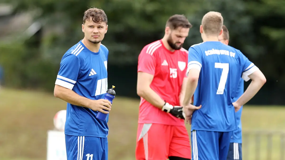2. ST LL Schönower SV - SV Zehdenick 1:1: Schönow, 30.08.25, 2. ST LL Schönower SV - SV Zehdenick 1:1, Hein-Peter Splett (links)
