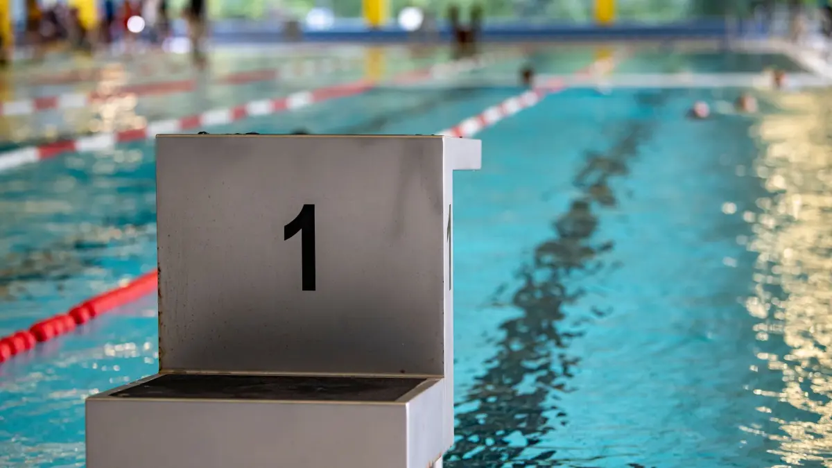 Symbolbild - Schwimmbad