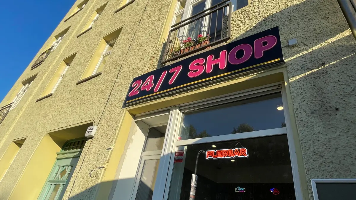 Einkaufen in Oranienburg, Neueröffnung, neues Geschäft, neuer Laden in der Bernauer Straße 108 neben Italiener Donna Rosa hat 24/7 geöffnet Shop
