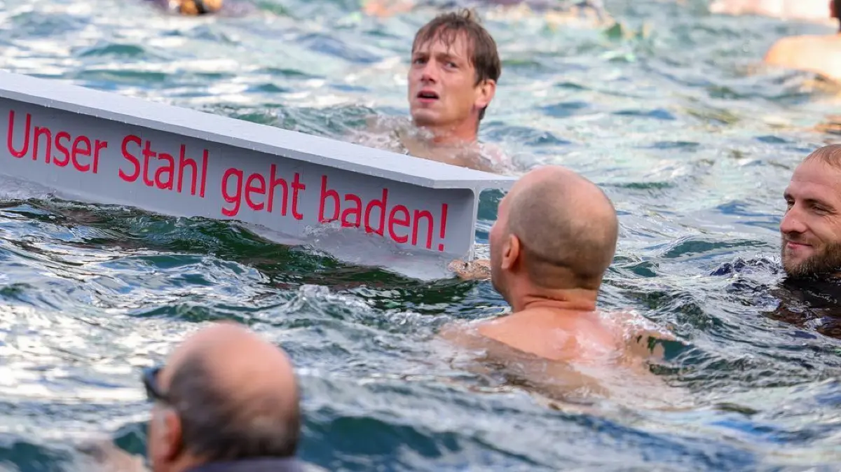 Stahlbeschäftigte von ArcelorMittal demonstrieren