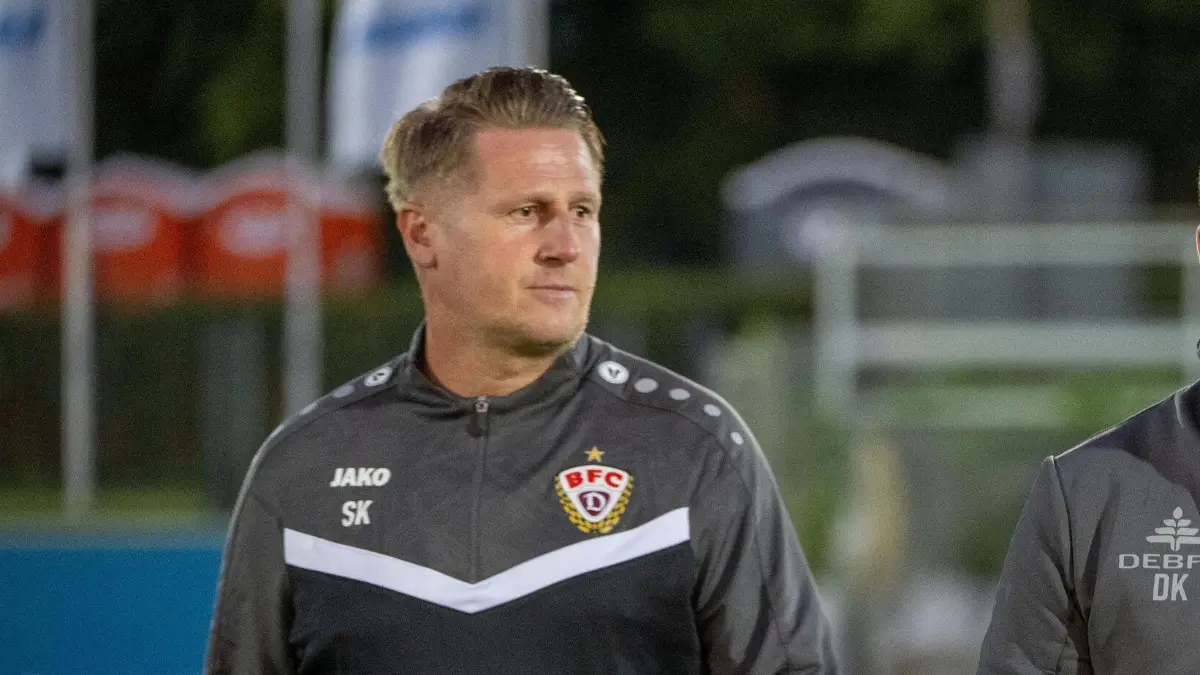 RLNO Hertha BSC II - BFC Dynamo 2025/26: Fußball, Herren, Saison 2025/2026, Regionalliga Nordost (7. Spieltag), Hertha BSC II - BFC Dynamo, v. l. Trainer Sven Körner (BFC Dynamo), Trainer Dennis Kutrieb (BFC Dynamo), 12.09. 2025, Foto: Matthias Koch