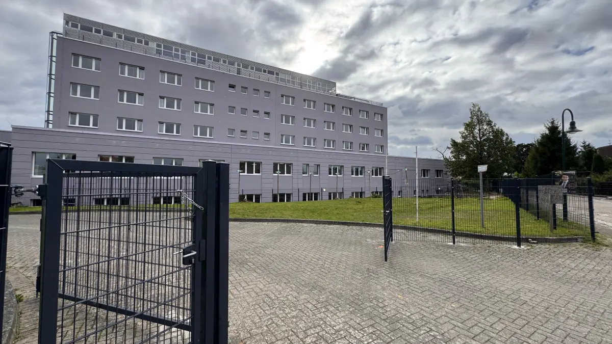 Nach Jahren der Bautätigkeit ist das ehemalige Hotel Seeblick nun zur Flüchtlingsunterkunft umfunktioniert worden.