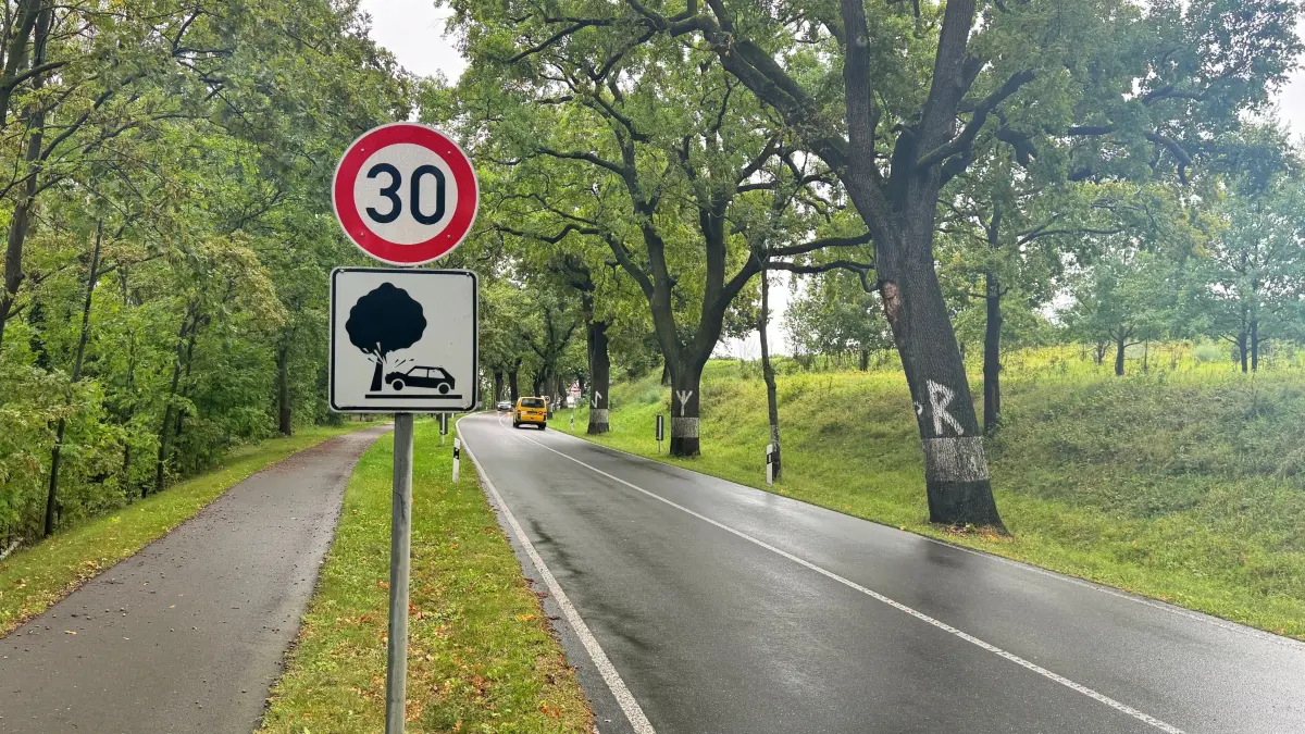 B167 bei Gusow: Um die Unfallgefahr zu verringern, gilt nun Tempo 30.