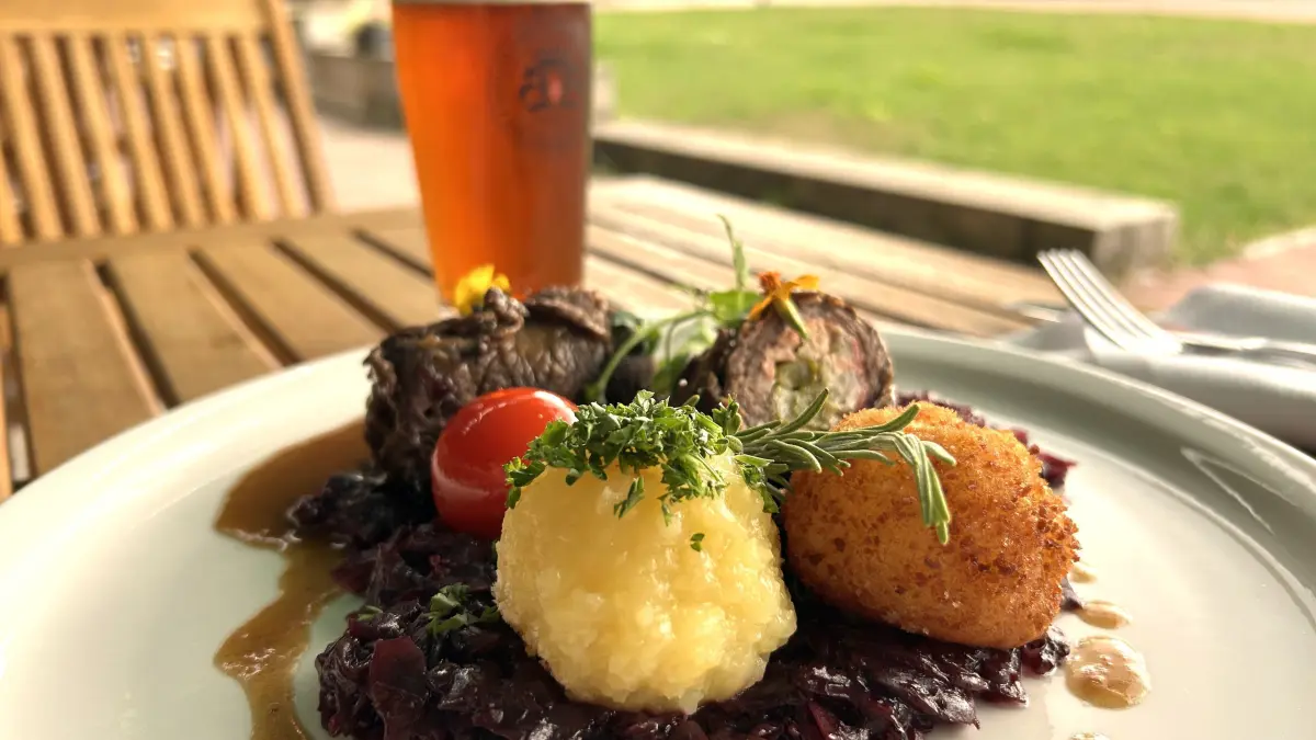 Im Brau- und Brennhaus Altlandsberg gibt es deutsche Küche.