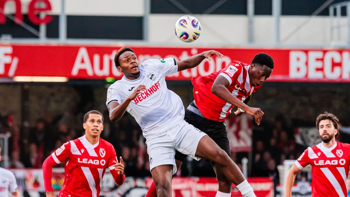Mit zwei späten Toren verdarb Chilohem Onuoha vom SC Verl dem FC Energie Cottbus den dritten Sieg in Folge in der 3. Liga.