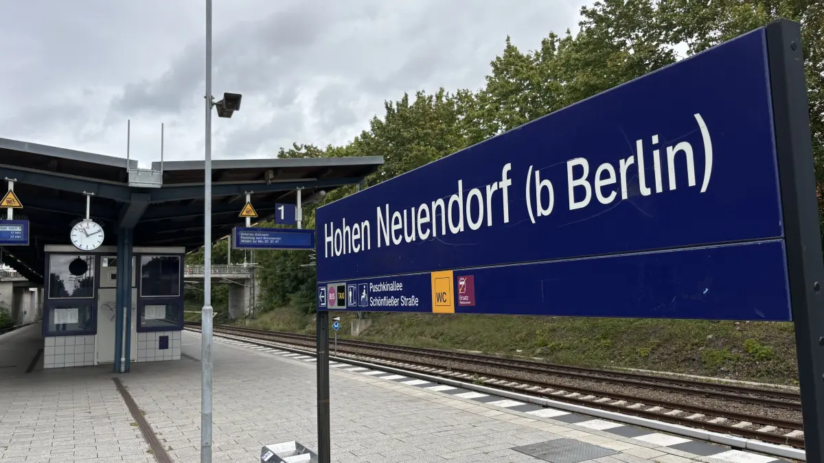 Leerer S-Bahnhof: Wenn die S-Bahn ausfällt, ist der Bahnsteig in Hohen Neuendorf wie leergefegt. Das passiert jetzt wieder.