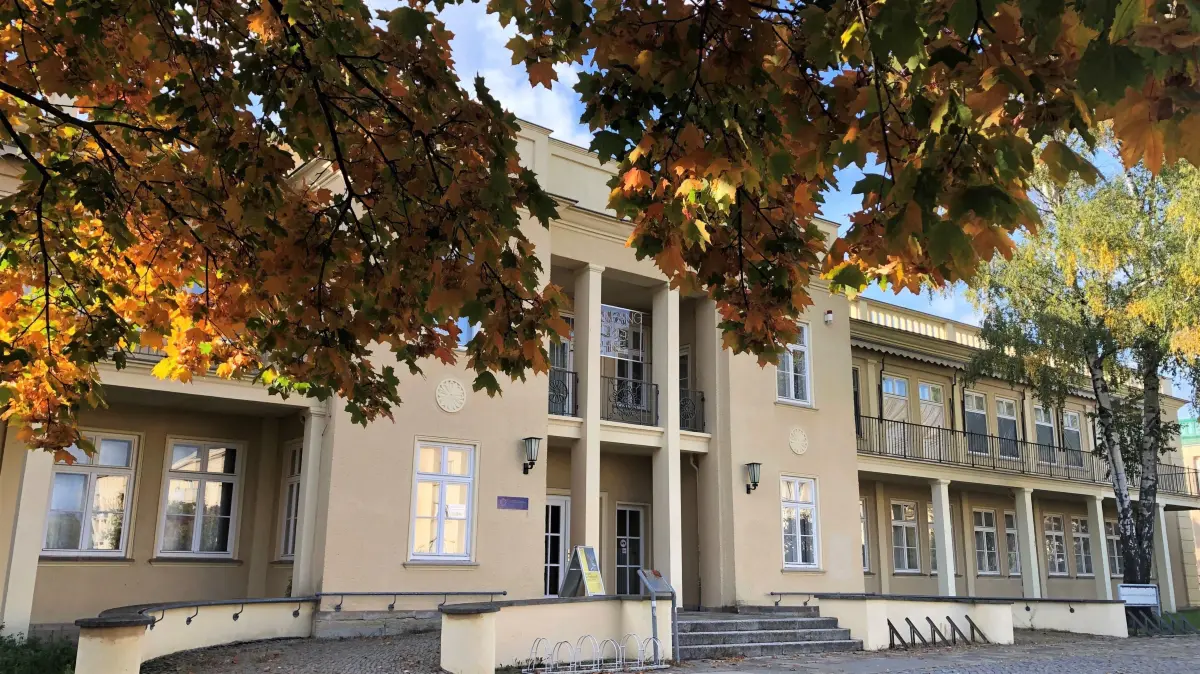 Dok-Zentrum: Eisenhüttenstadt 2022-10-05: Museum Utopie und Alltag im Herbst