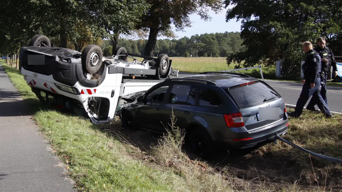 Unfall auf der L 100 zwischen Zerpenschleuse und Klosterfelde