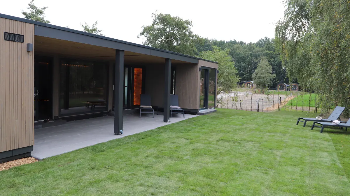 Eröffnung vom Caravanserei Resort Oberhavel in Schmachtenhagen (Oranienburg) am 1. Oktober 2025, Tiny Houses als Hotel-Komplex, Caravan Camping Stellplätze, Restaurant, Urlaub