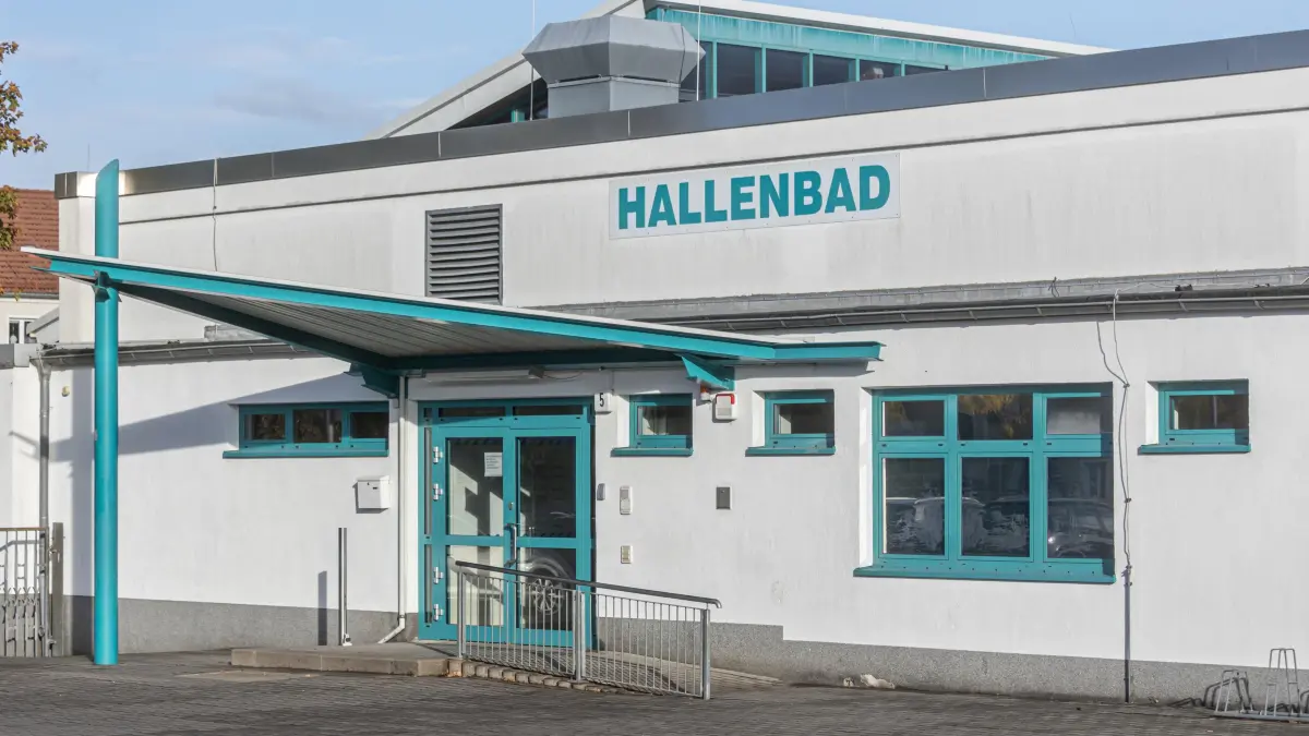 Die Schwimmhalle ist Frankfurts Sorgenkind.