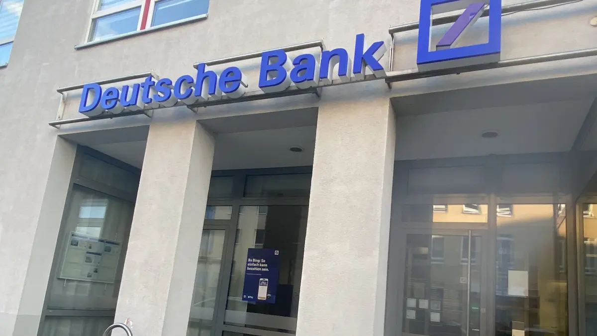Die Filiale der Deutschen Bank in der Fürstengalerie ist aktuell Anlaufstelle für Kunden des Instituts in Fürstenwalde und Umgebung.