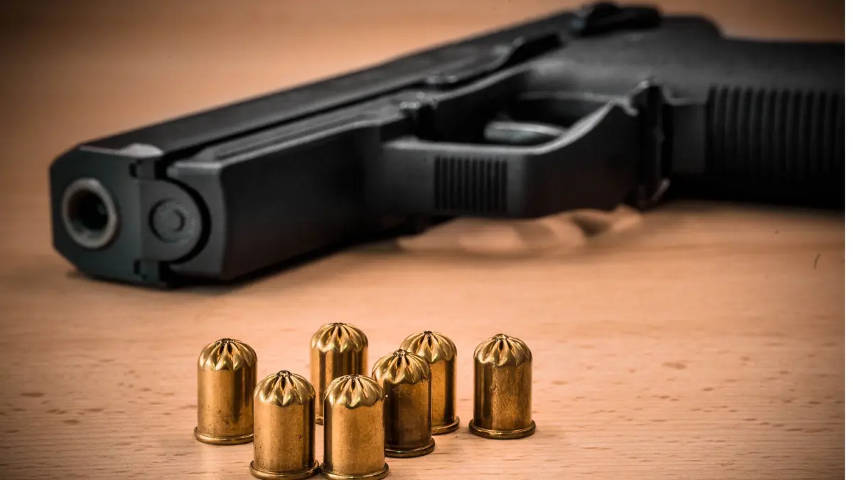 Symbolbild, Schreckschuss, Schreckschusswaffe, Platzpatronen, revolver, Schreckschusspistole, pistole, Symbolbilder