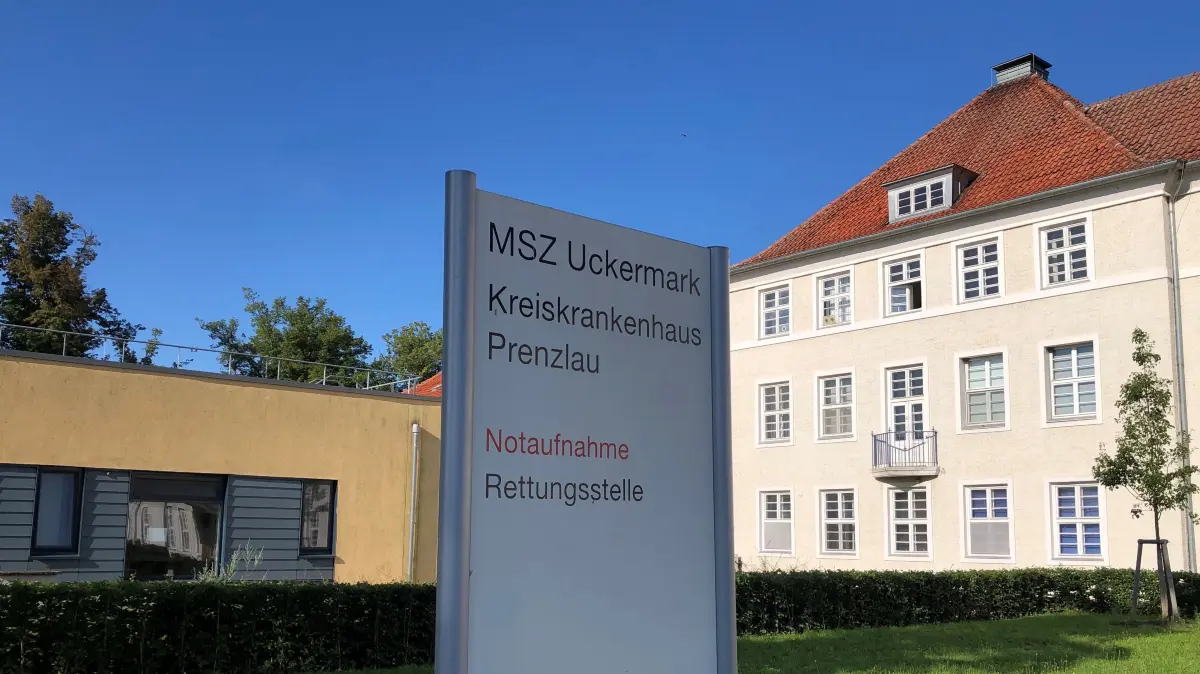 Das GLG Krankenhaus Prenzlau mit Notaufnahme gehört zum Medizinisch Sozialen Zentrum Uckermark (MSZ). Der Landkreis Uckermark kämpft seit Monaten um den Erhalt und geht nun einen eigenen Weg.