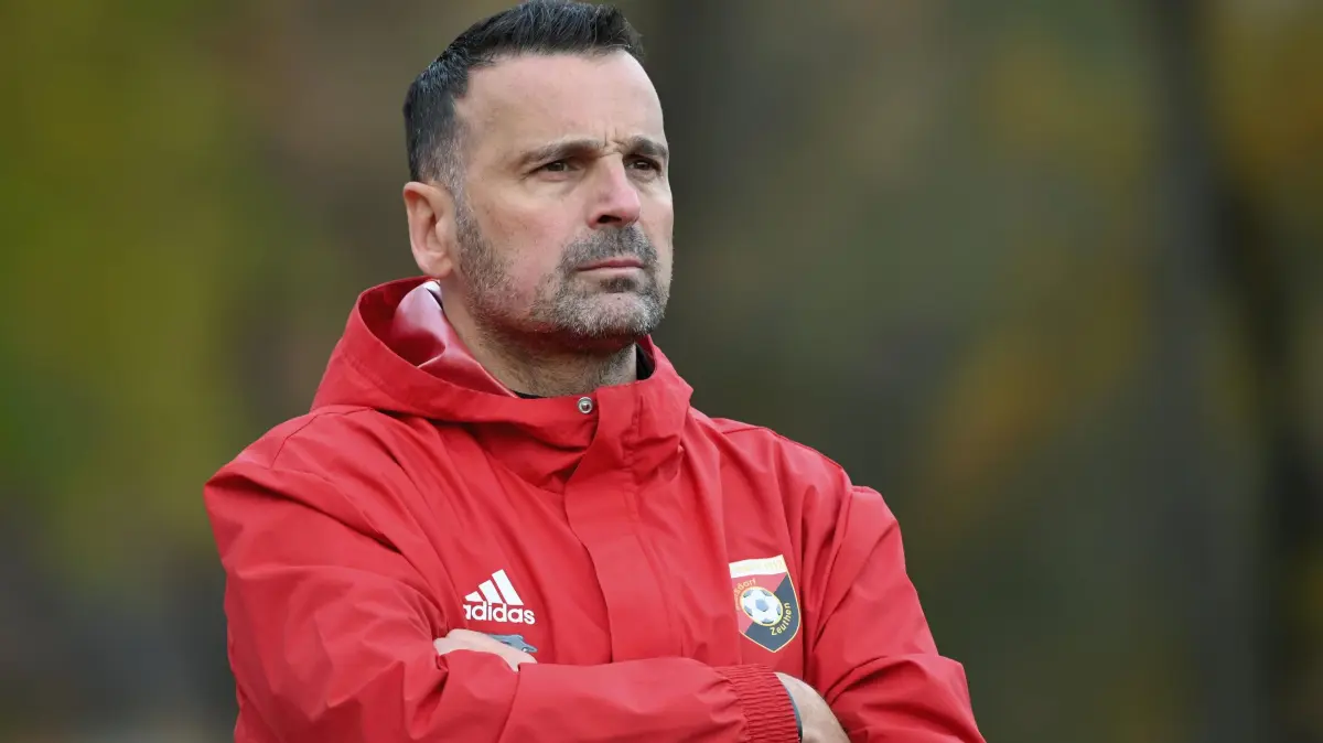 Fussball : Bernau bei Berlin, Fussball Brandenburgliga, Einheit Bernau - Eintracht Miersdorf/Zeuthen, Trainer Thorsten Beck
FOTO BENK 01.11.2025