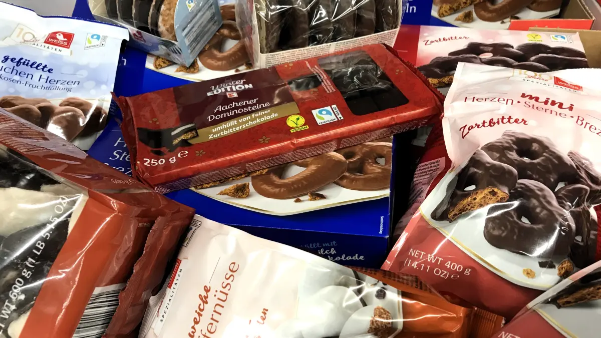Eisenhüttenstadt. Kaufland Supermarkt. Lebkuchen. Die Preise für Lebkuchen sind 2025 gegenüber dem Vorjahr erheblich gestiegen. 04.11.2025 Foto: Frank Groneberg