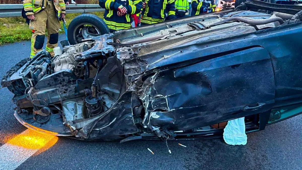 Zu einem schweren Unfall kam es auf der Autobahn A10 zwischen dem Dreieck Pankow und dem Dreieck Barnim. am 11.11.