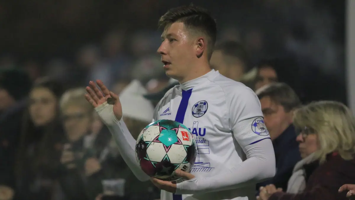 FSV Bernau im Flutlichtspiel gegen Einheit Zepernick