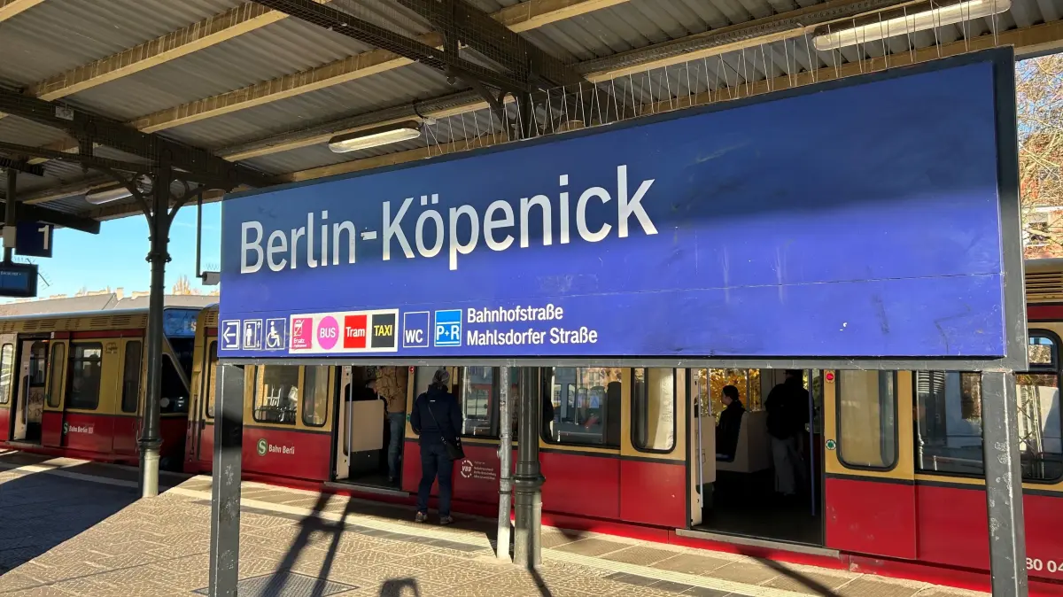 S-Bahnhof Köpenick: Auf der Linie der S3 zwischen Erkner Berlin kommt es mehrfach zu Sperrungen. Welche Abschnitte betroffen sind.