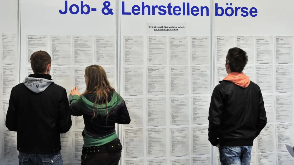 Jugendarbeitslosigkeit leicht gesunken