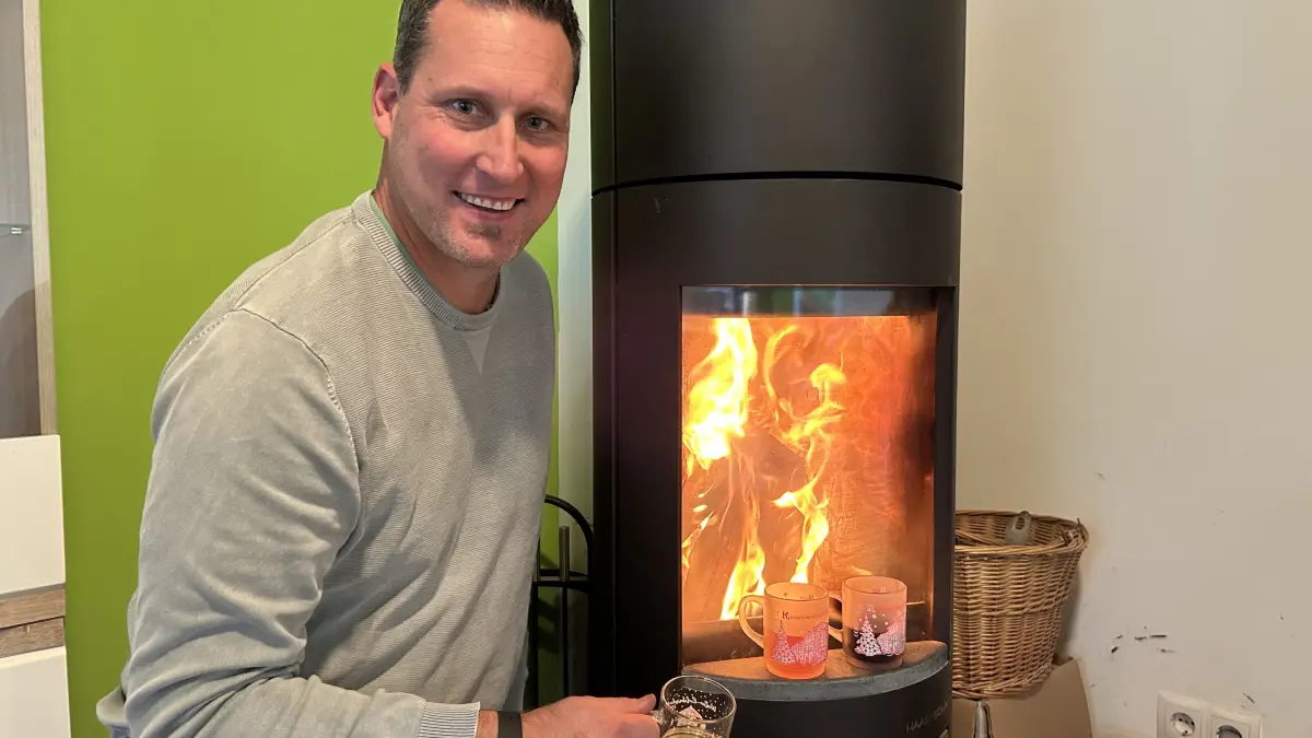 Pfälzer Michael Lameli veranstaltet in Hohen Neuendorf eine Verkostung von Glühweinen vom Winzer in weiß, rot und rosé.