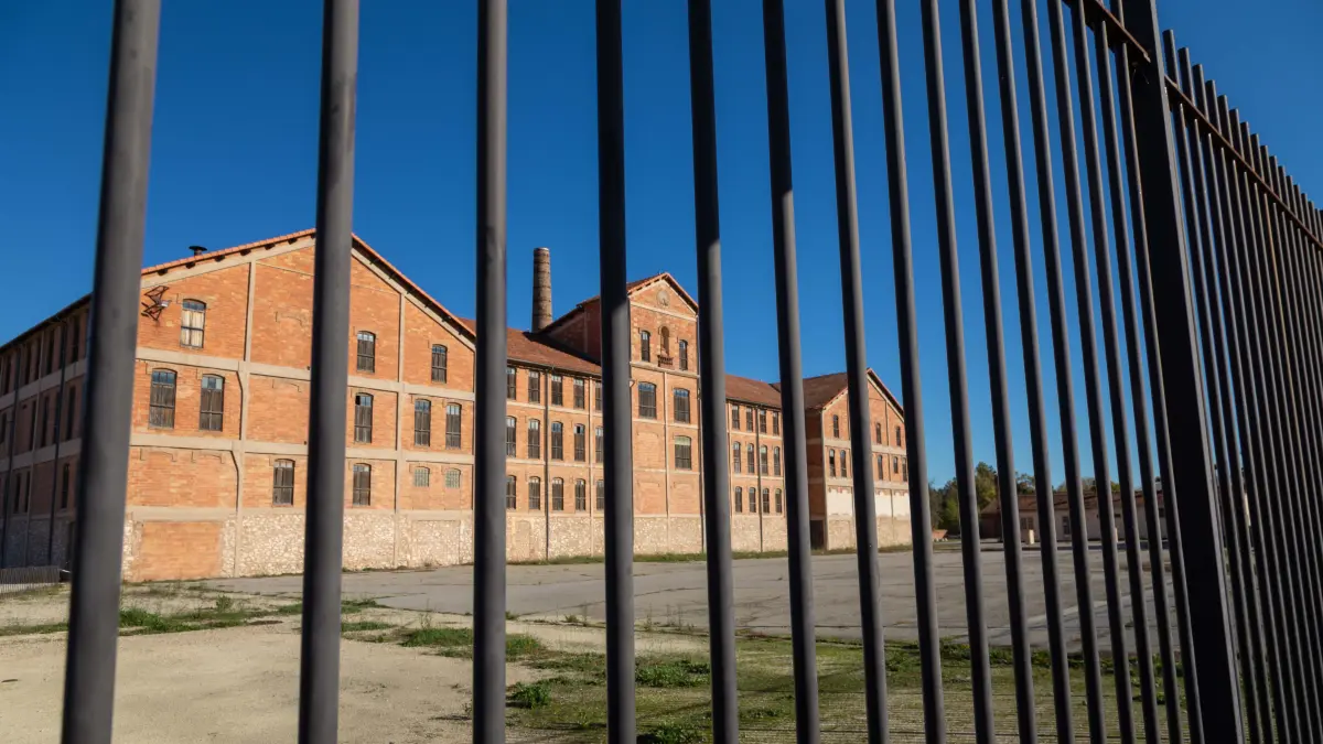 Im Camp des Milles, einer ehemaligen Ziegelei, wurden deutsche Exilanten nach Beginn des Zweiten Weltkrieges auf engem Raum interniert.