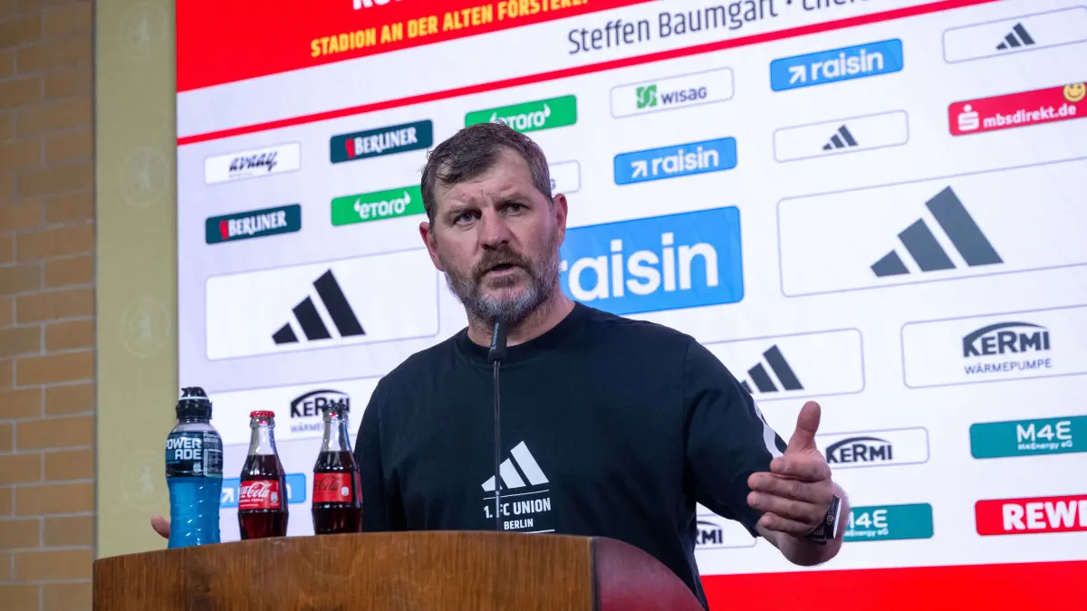 1. FC Union Pressekonferenz 2025/26: Fußball, Herren, Saison 2025/2026, 1. Bundesliga, 1. FC Union Berlin, Trainer Steffen Baumgart (1. FC Union Berlin), 27.11. 2025, Foto: Matthias Koch