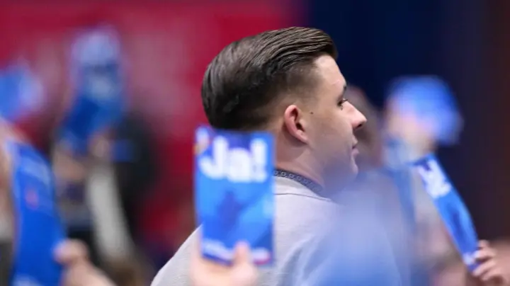 Zwischen Aufbruch und rechter Rhetorik