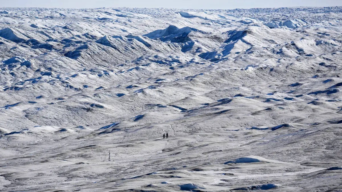 Jahreswechsel 2025: 17.09.2025, Grönland, Kangerlussuaq: Dänische Streitkräfte nehmen an einer Übung mit Hunderten von Soldaten aus mehreren europäischen NATO-Mitgliedsstaaten teil. Foto: Ebrahim Noroozi/AP/dpa +++ dpa-Bildfunk +++