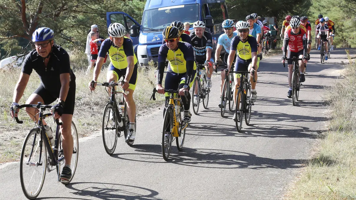 Frankfurt an der Oder, Radsport Old Man Race bei Groß Lindow, lockeres Warm-Up
foto benk 15.09.2019